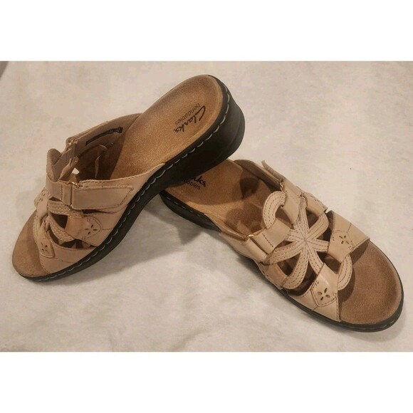 Clarks Tan Leather Sandals Bendables Hook Loop Comfort Slides Women Size 9W - Picture 1 of 4